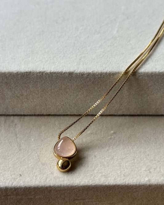 Minimal Charlotte necklace | gold