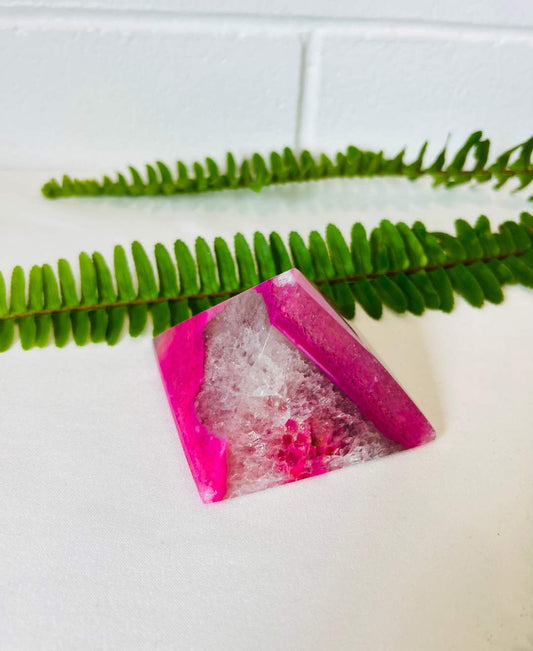 Agate pyramid | pink | crystals and minerals