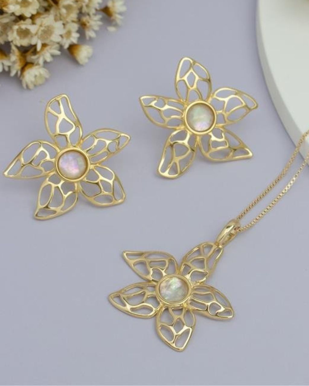 Flower Necklace