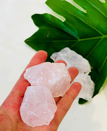 Raw Rose quartz crystal | Crystals and minerals