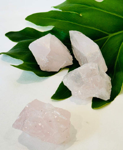 Raw Rose quartz crystal | Crystals and minerals