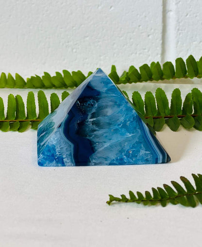 Agate pyramid | blue | crystals and minerals