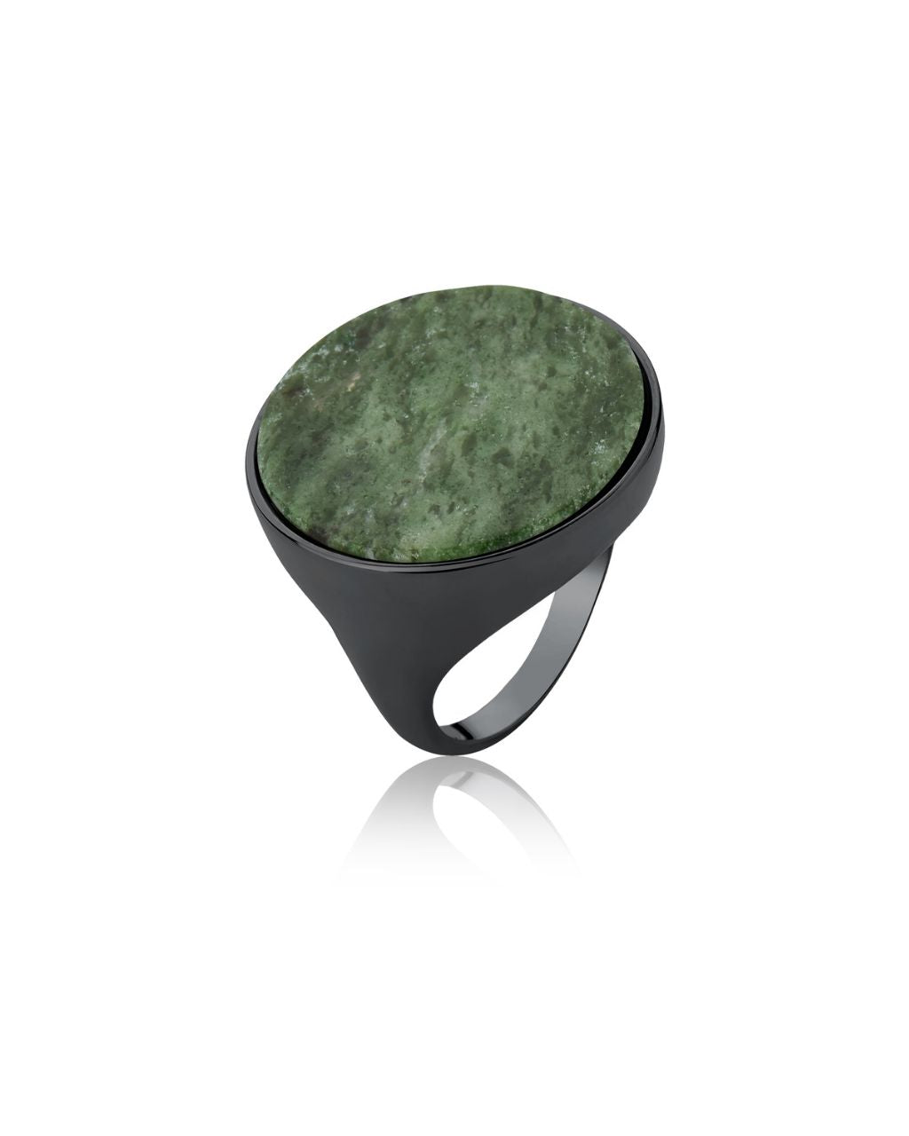 Stone ring on Emerald | Rhodium