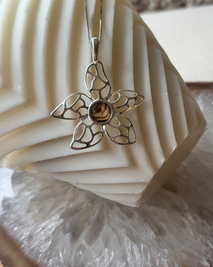 Flower Necklace | silver