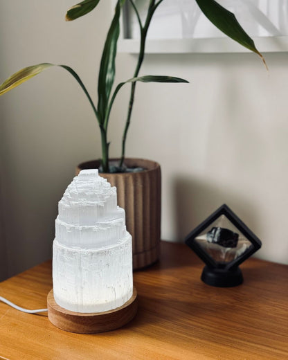 Selenite lamp Large | crystal lamp LED USB