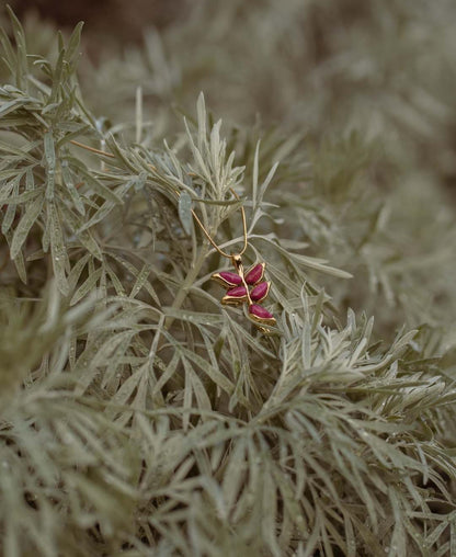 Heliconia necklace